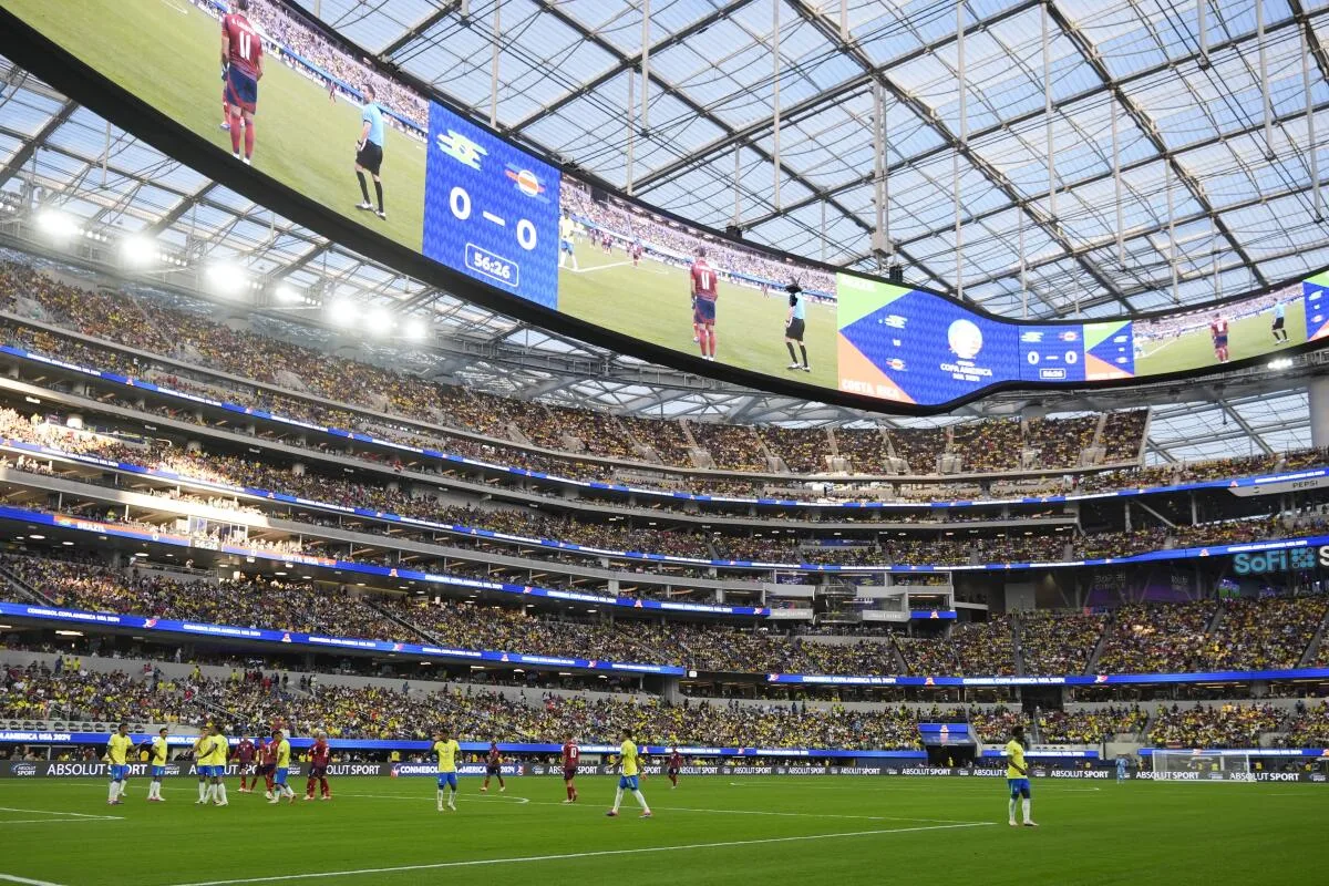 宏伟的法甲比赛体育场